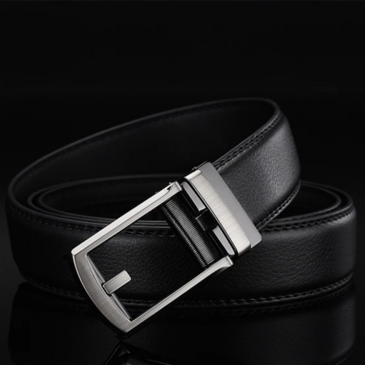 Ceinture automatique élégante pour hommes, ajustement rapide et précis, accessoire de mode polyvalent.