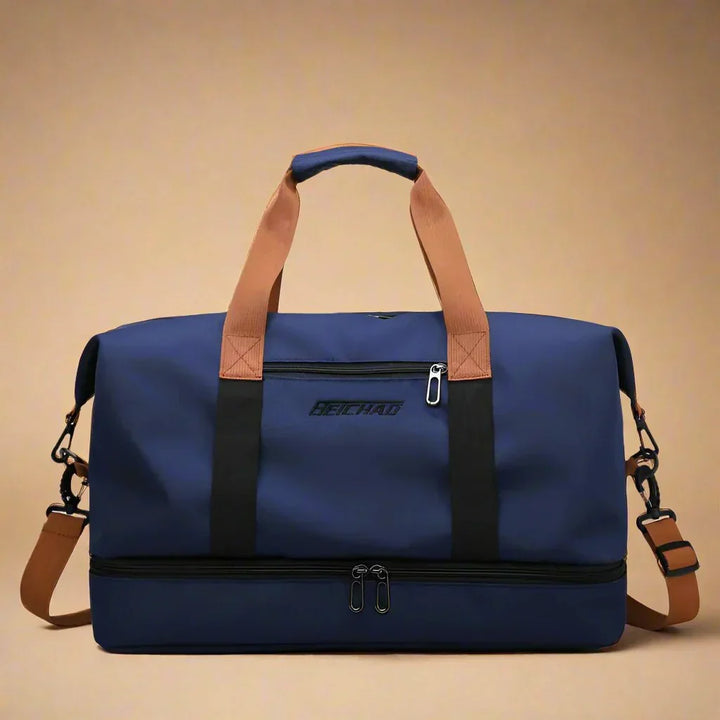 Sac de sport noir, imperméable, avec espace chaussures ventilé et poche étanche. Pour le gym et les week-ends.
