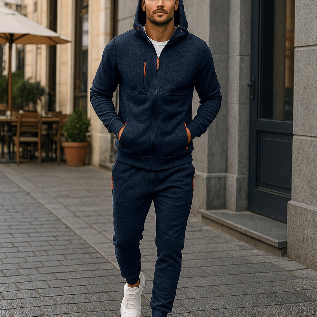 Survêtement à capuche homme, haut et pantalon assortis, alliant confort et style pour la mode masculine urbaine.
