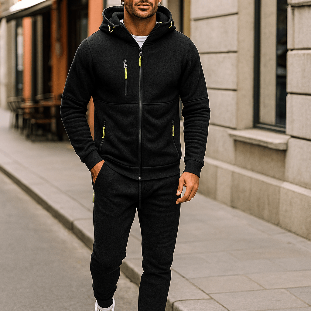Mode masculine: ensemble décontracté homme à capuche, parfait pour une allure sportive urbaine et moderne.