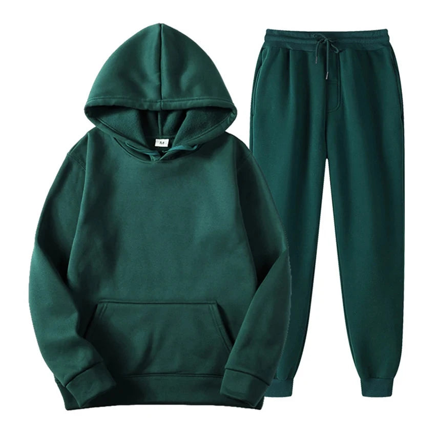 Vêtements homme confort : ensemble sweat à capuche et pantalon de jogging, conçu pour la détente et le style.
