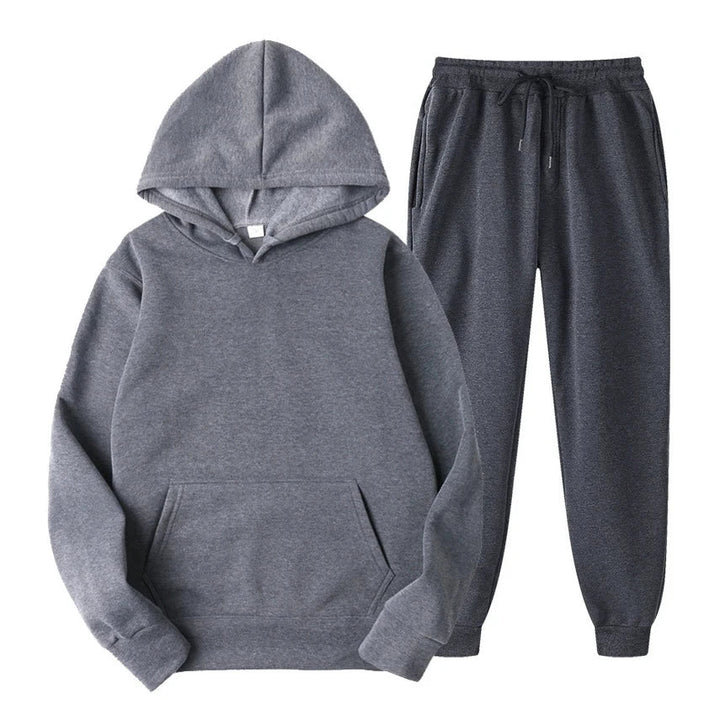 Sweat à capuche homme du survêtement, coupe moderne, tissu doux pour un style décontracté et confortable.