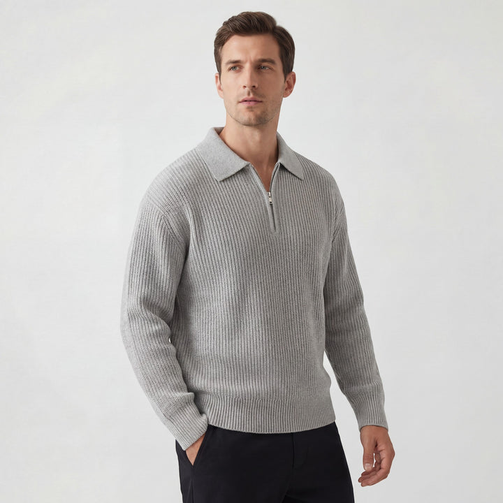 Pull zippé pour homme en maille, style décontracté ample, un essentiel mode automne-hiver.