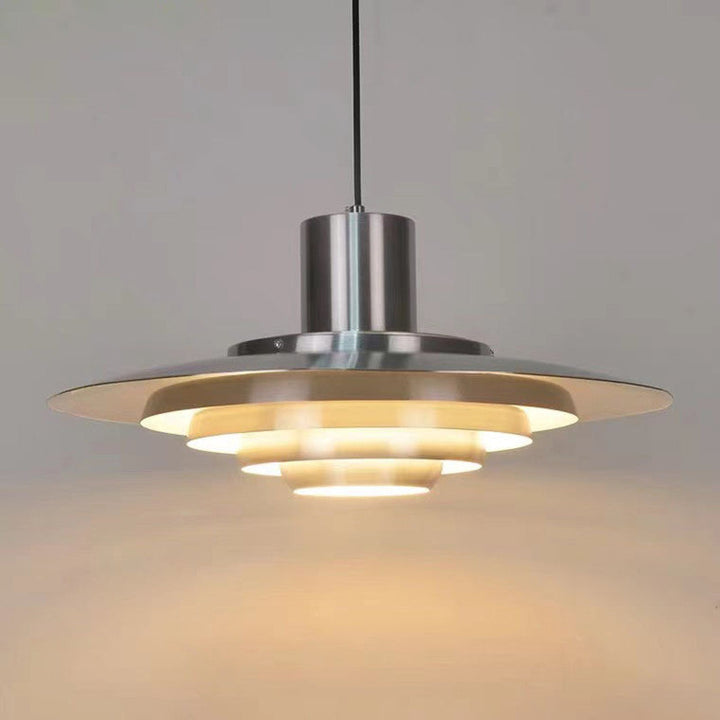 Lustre LED nordique moderne pour salle à manger, design élégant et éclairage optimal.