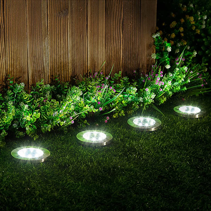 Éclairage solaire d'ambiance pour terrasse, lampe étanche sans fil, parfaite pour les soirées extérieures relaxantes.