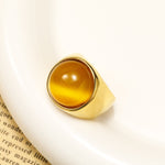 Oeil de chat jaune