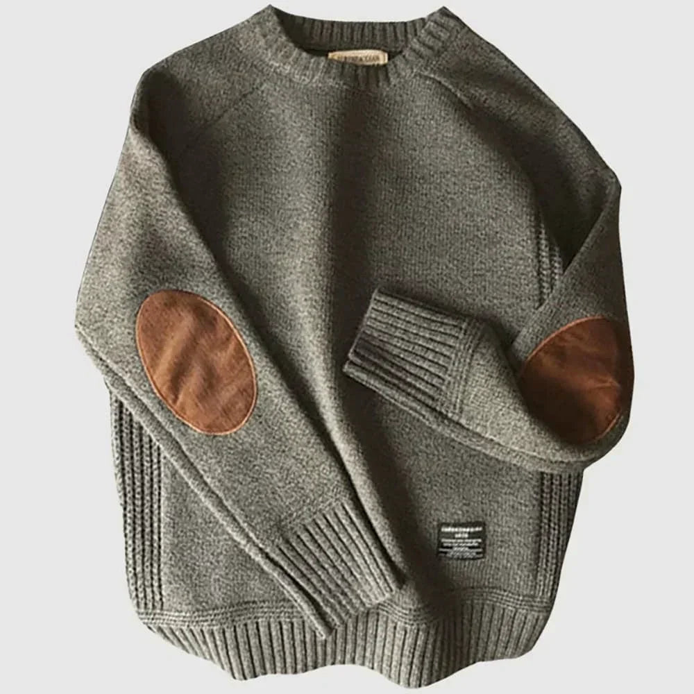 Chandail homme casual chic, col rond, parfait pour une tenue élégante et confortable en mode hiver.