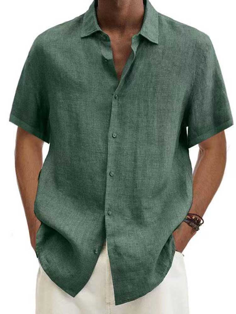 Chemise homme casual à manches courtes, col classique. Élégance décontractée pour le style quotidien.