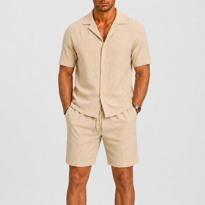 Short homme confortable, assorti à la chemise col cubain, idéal pour la plage ou les vacances d'été.