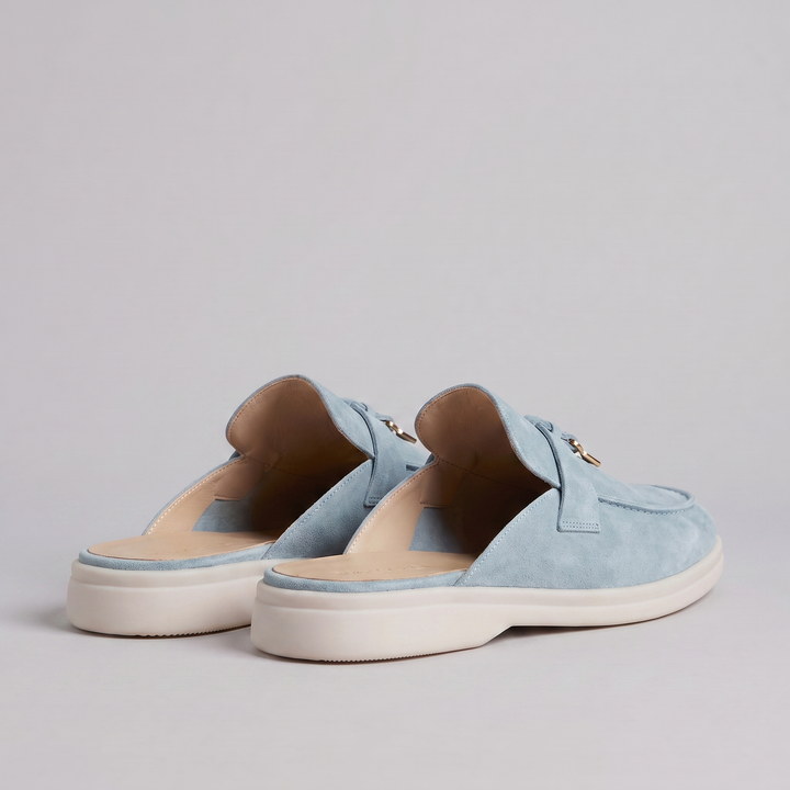 Chaussures décontractées homme, mules plates. Dos ouvert, boucle métallique. Style chic pour l'été.