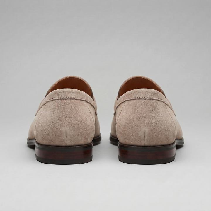 Smart casual : mocassins Penny homme, chaussures polyvalentes pour un look moderne et détendu.