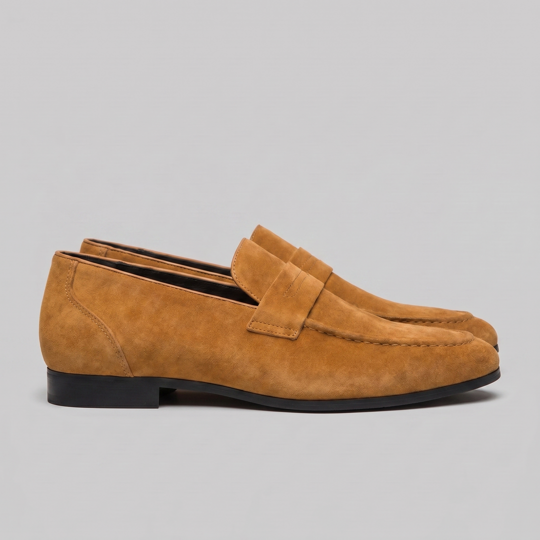 Chaussures habillées homme, mocassins Penny noirs pour un look smart casual facile à enfiler.