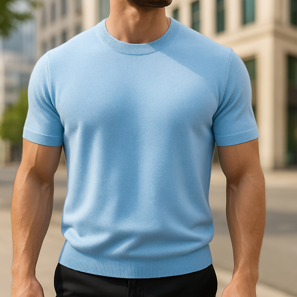 T-shirt homme vert kaki, coupe slim fit et col rond, un basique polyvalent pour une allure casual chic.