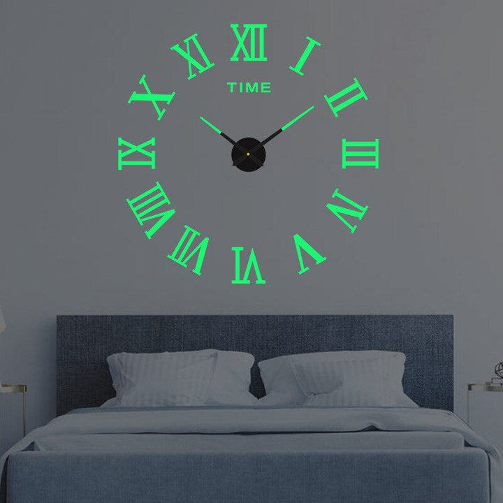 Horloge murale design XXL grand format, un élément de décoration moderne et audacieux pour l'entrée.