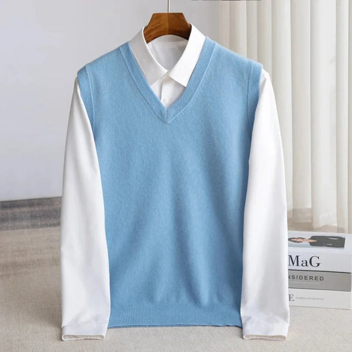 Gilet homme sans manches ample, coupe décontractée pour un confort quotidien et un style moderne.