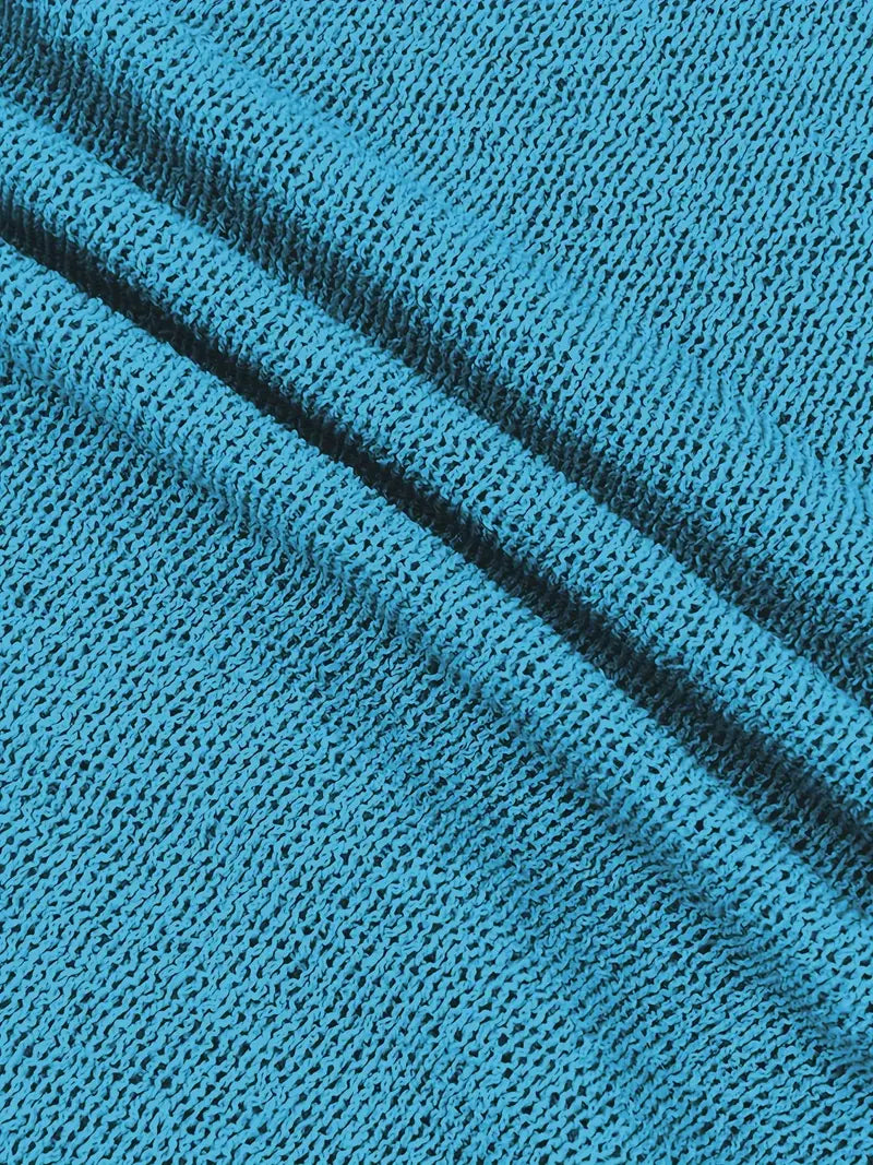 Robe ajustée mini femme, bretelles fines, dos nu. Parfaite pour une soirée élégante.