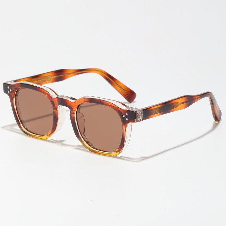 Lunettes de soleil élégantes, style rétro unisexe intemporel, parfaites pour la mode et protection UV classique.