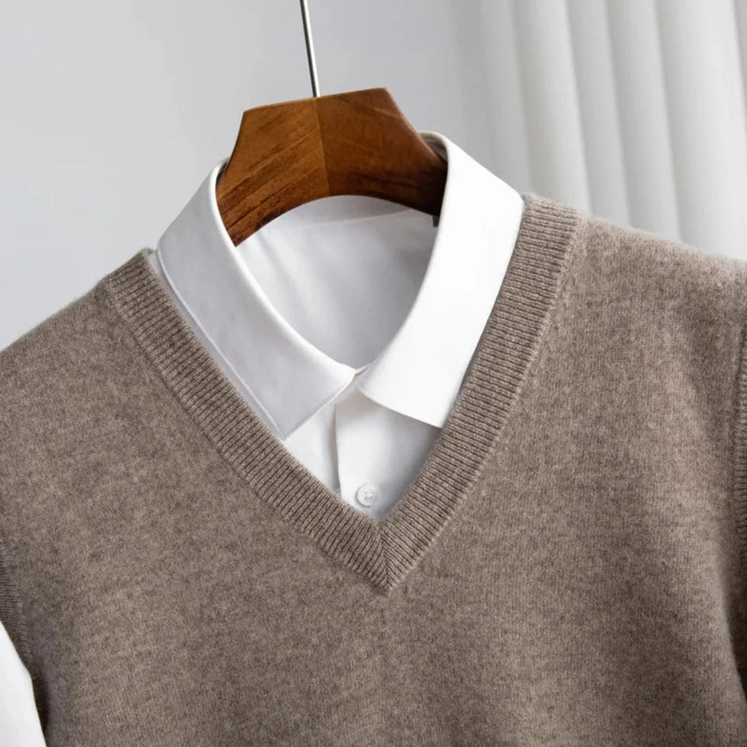 Gilet sans manches moderne pour homme, coupe ample offrant confort et style tendance.