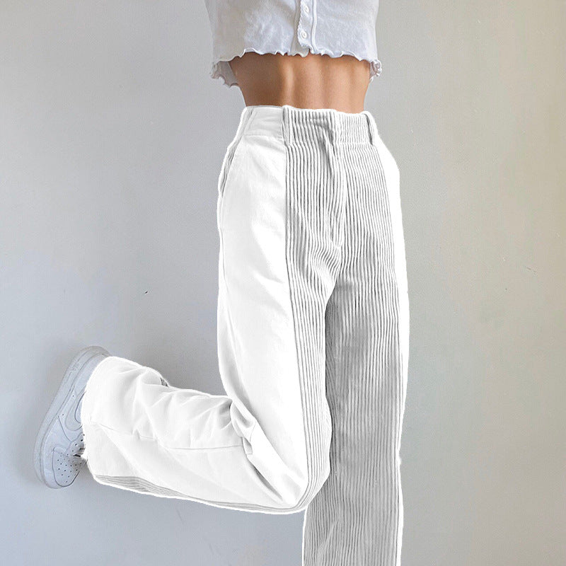 Pantalon ample femme unicolore, coupe droite moderne. Idéal pour un look polyvalent et chic.