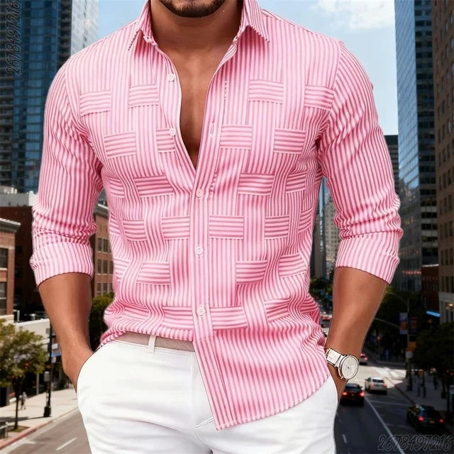 Chemise décontractée homme à rayures, matière extensible et coupe ample. Un essentiel mode pour un style quotidien.