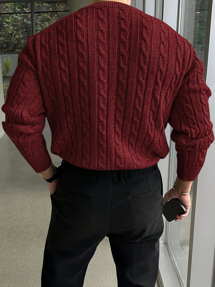 Pull col roulé homme, tricot confortable et chaud. Parfait pour un look hivernal élégant.