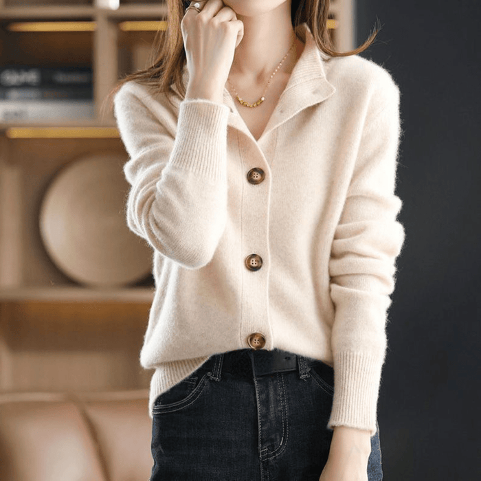 Gilet femme élégant et confortable en tricot doux, parfait pour l'hiver et l'automne. Chaleur assurée.