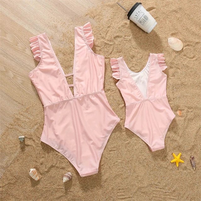 Bikini bébé maman et fille, tendance été. Confortable et mignon pour la plage et les jeux aquatiques.