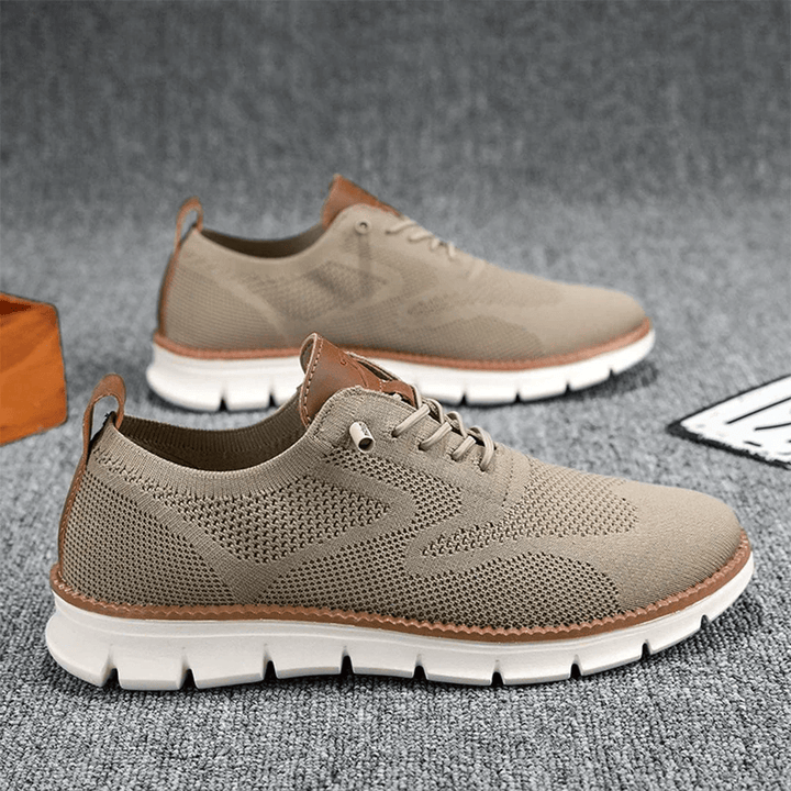 Sneakers noires pour hommes, élégantes, respirantes et ultraconfortables, idéales pour toute occasion.