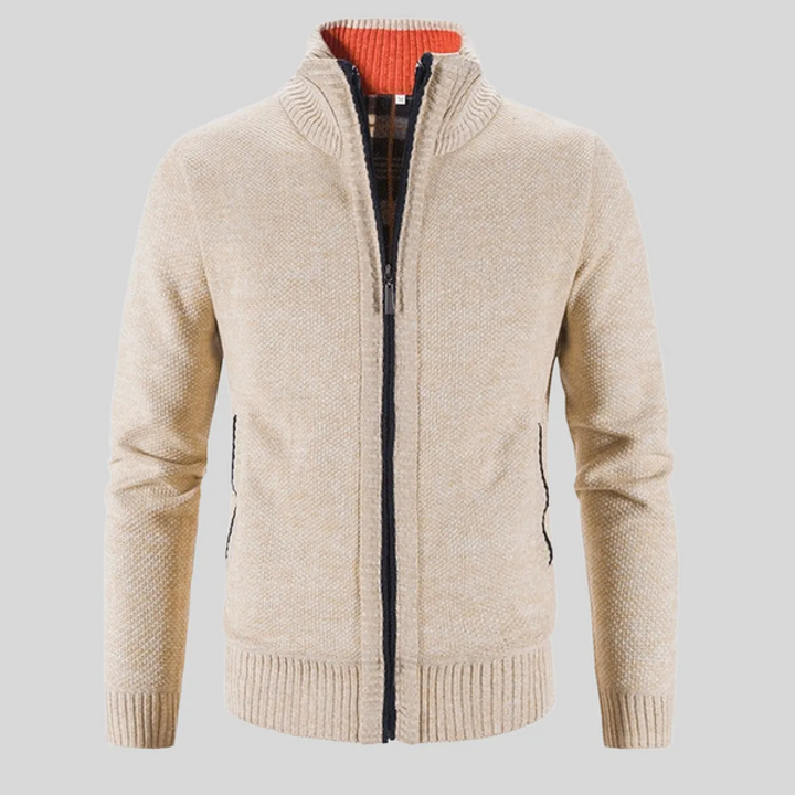 Gilet cardigan homme chic à col cheminée zippé. Vêtement masculin chaud et polyvalent.