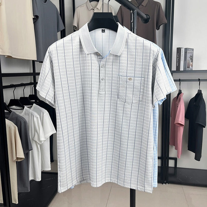 Chemise polo respirante pour homme, style décontracté élégant. Manches courtes, poche pratique. Parfait pour l'été.
