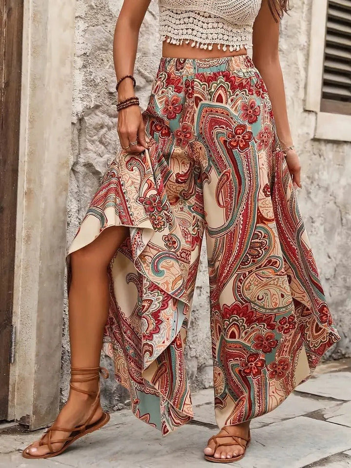 Mode femme : pantalon large fluide bohème pour l'été. Un style décontracté chic, imprimé et ultra confortable.