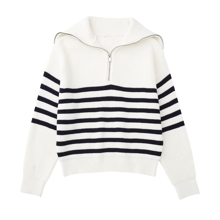 Pull décontracté femme avec col montant et demi-zip. Vêtement confortable et stylé pour l'automne.