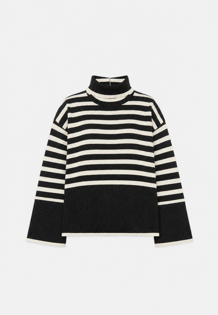 Pull hiver femme mode, oversize rayé, col roulé, manches amples. Tricot chic et décontracté.