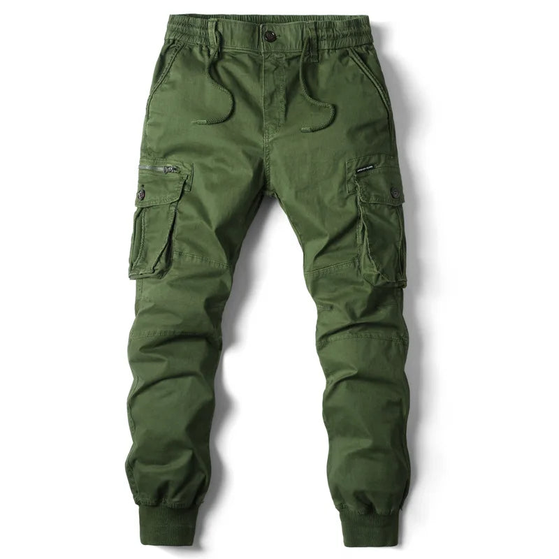 Jogger cargo homme gris, style sportif moderne, parfait pour une tenue décontractée et confortable.