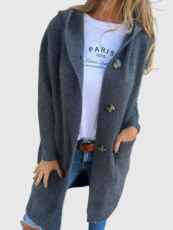 Tendance : cardigan longline femme, boutons, poches, idéal pour superposition élégante en hiver.