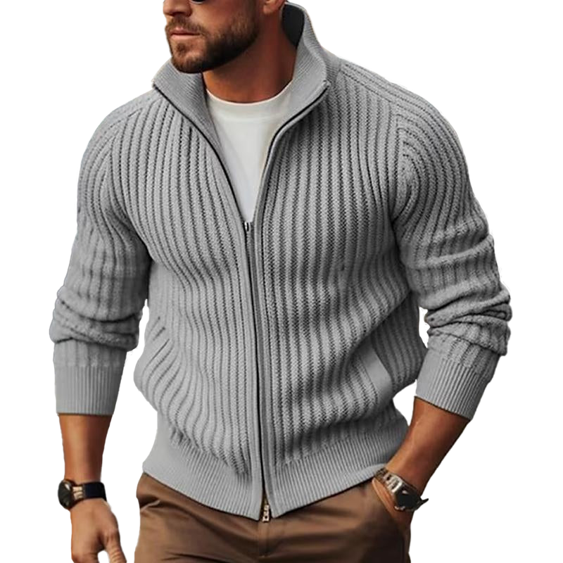 Mode masculine : cardigan homme noir à fermeture éclair, col montant. Confort et style polyvalent pour toute occasion.