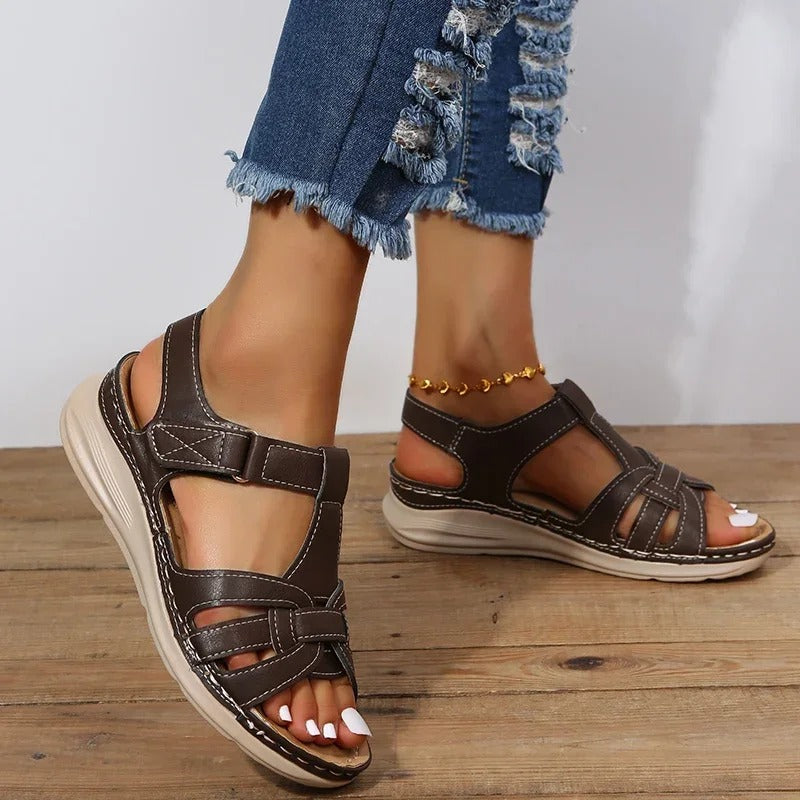 Sandales Julia élégantes pour femme, confortables, parfaites pour l'été et un style décontracté.