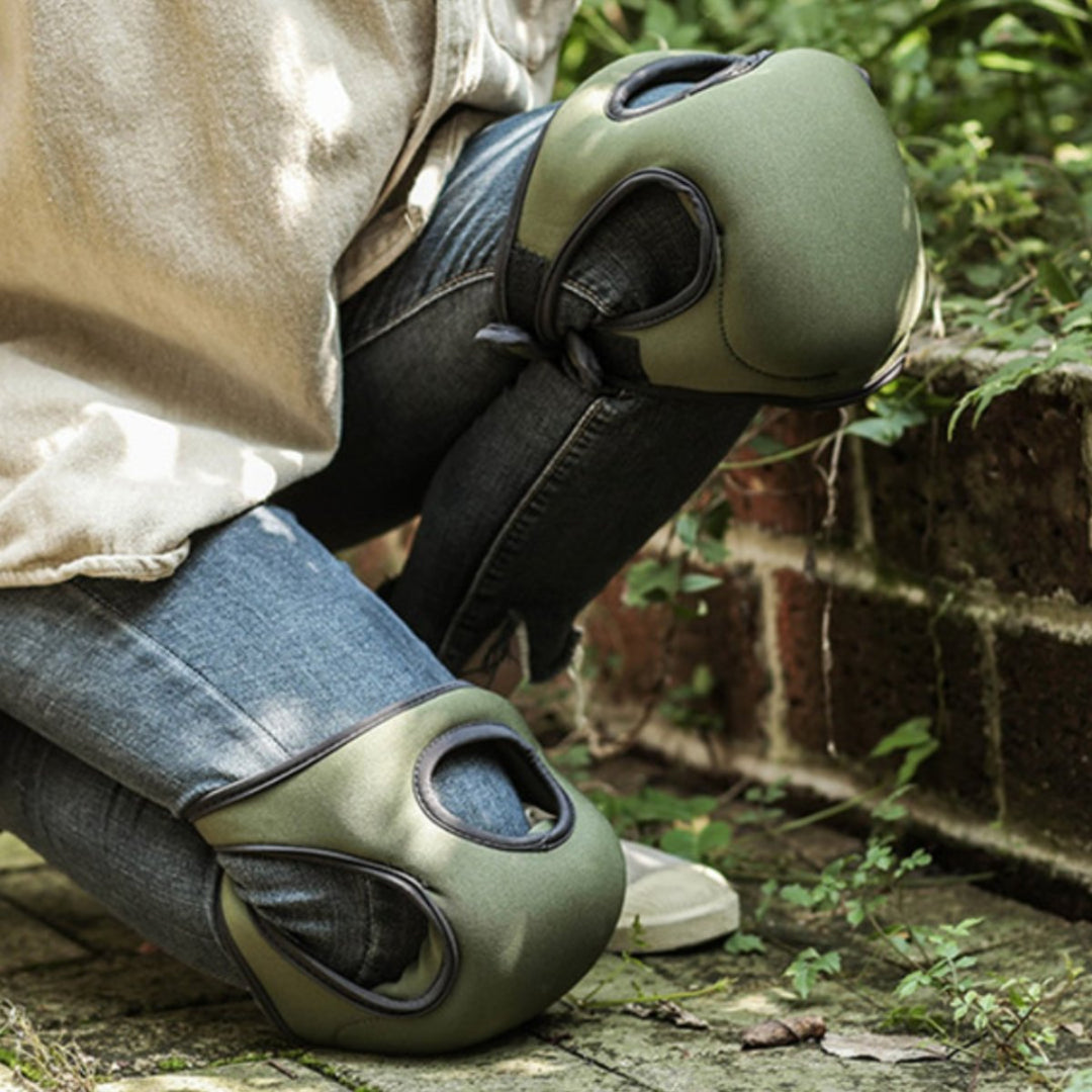Paire de genouillères de jardinage unisexe violettes, ergonomiques et confortables, pour travaux extérieurs.