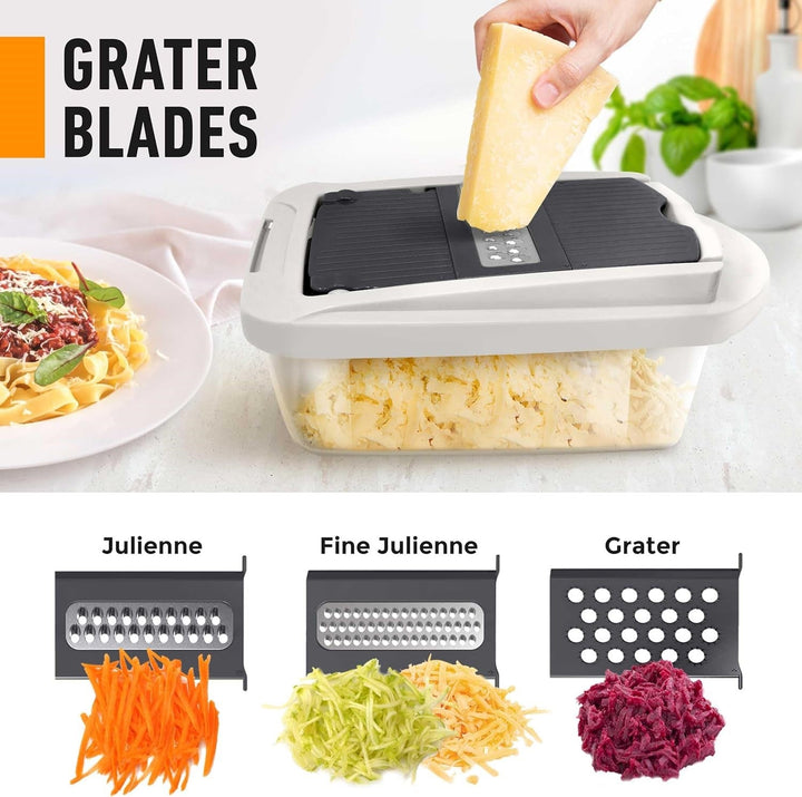 Ensemble coupe-légumes avec multiples accessoires de coupe, parfait pour une cuisine organisée et rapide.