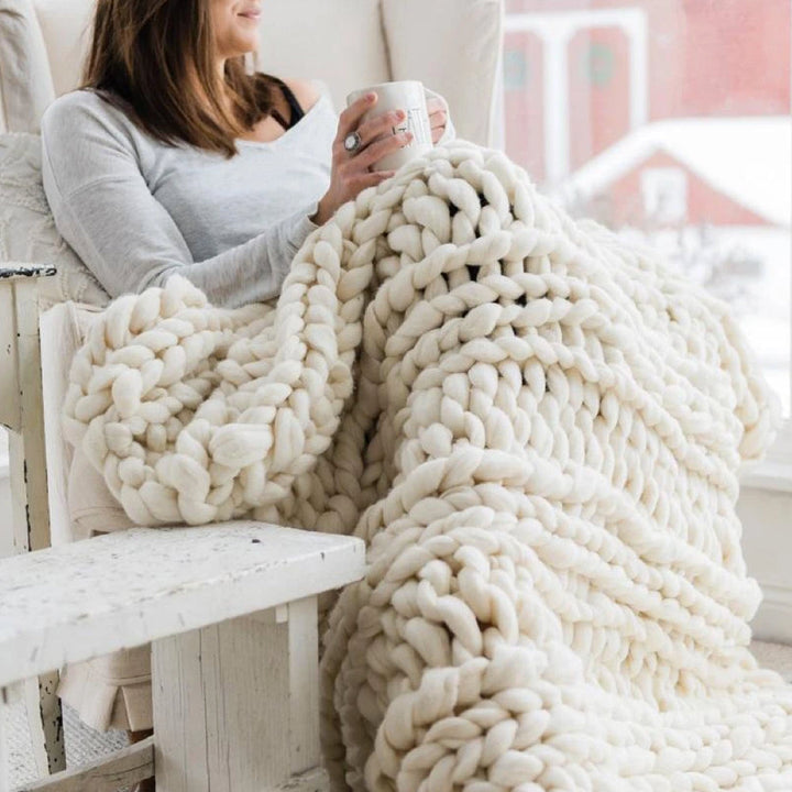 Kit laine chunky DIY pour tricot XL, créez des articles de décoration maison comme plaids et coussins.