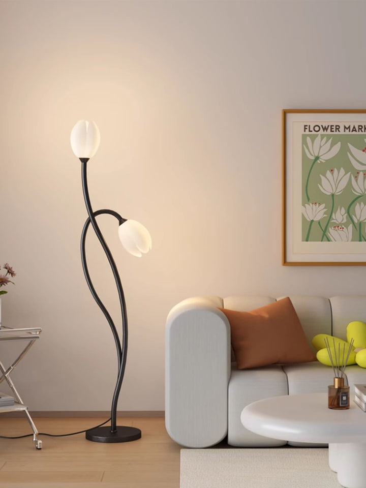 Lumière d'ambiance pour chambre, lampadaire design fleur moderne, style contemporain.