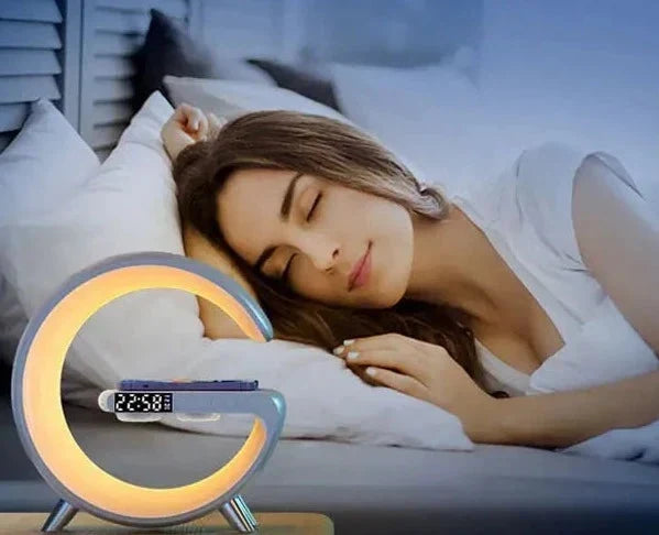 Lampe d'ambiance avec haut-parleur Bluetooth pour une immersion sonore, idéale comme lampe de chevet connectée.