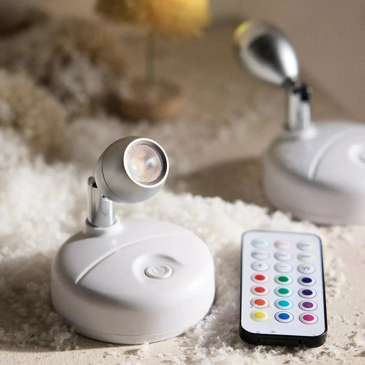 Lampe LED décorative sans fil, design moderne, idéale pour l'éclairage d'ambiance intérieur et économie d'énergie.