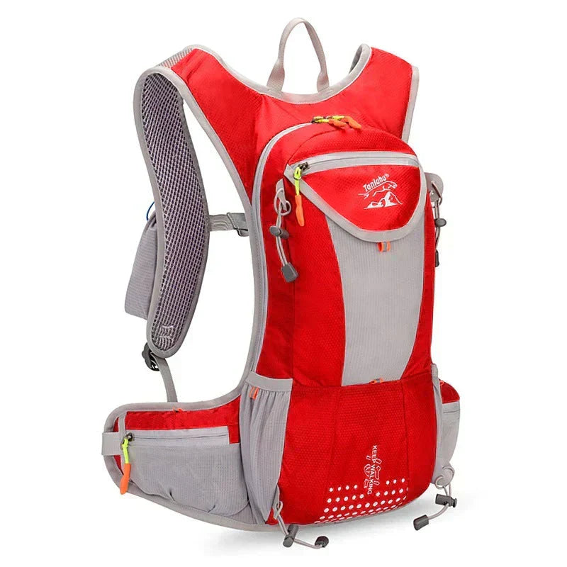 Tissu résistant à l'abrasion du sac à dos femme, conçu pour l'environnement extérieur rude.