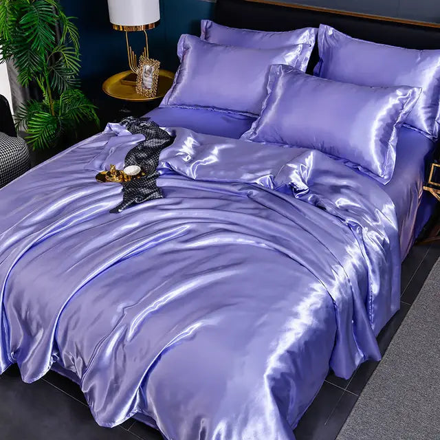Housse de couette en satin de haute qualité, offrant douceur, luxe et un aspect brillant à votre literie de chambre.