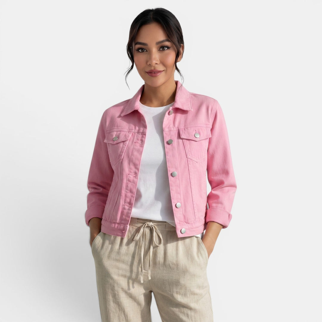 Veste femme ajustée pour printemps/automne. Tissu moderne, style urbain chic.