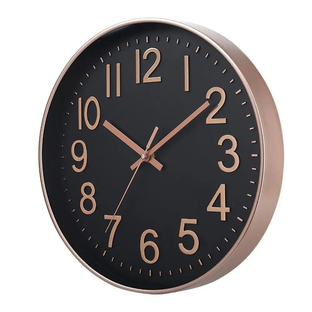 Décoration murale: horloge silencieuse design 30cm avec chiffres bien lisibles pour un intérieur contemporain.