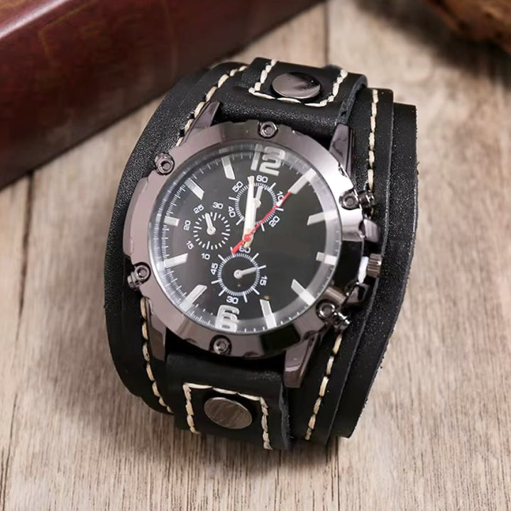 Montre classique homme avec cadran épuré et bracelet fiable. Un accessoire élégant et confortable au poignet.