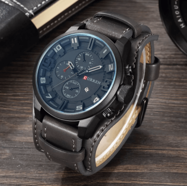 Montre élégante et polyvalente pour homme, cadeau parfait. Style navigateur chic, idéal pour accessoire.