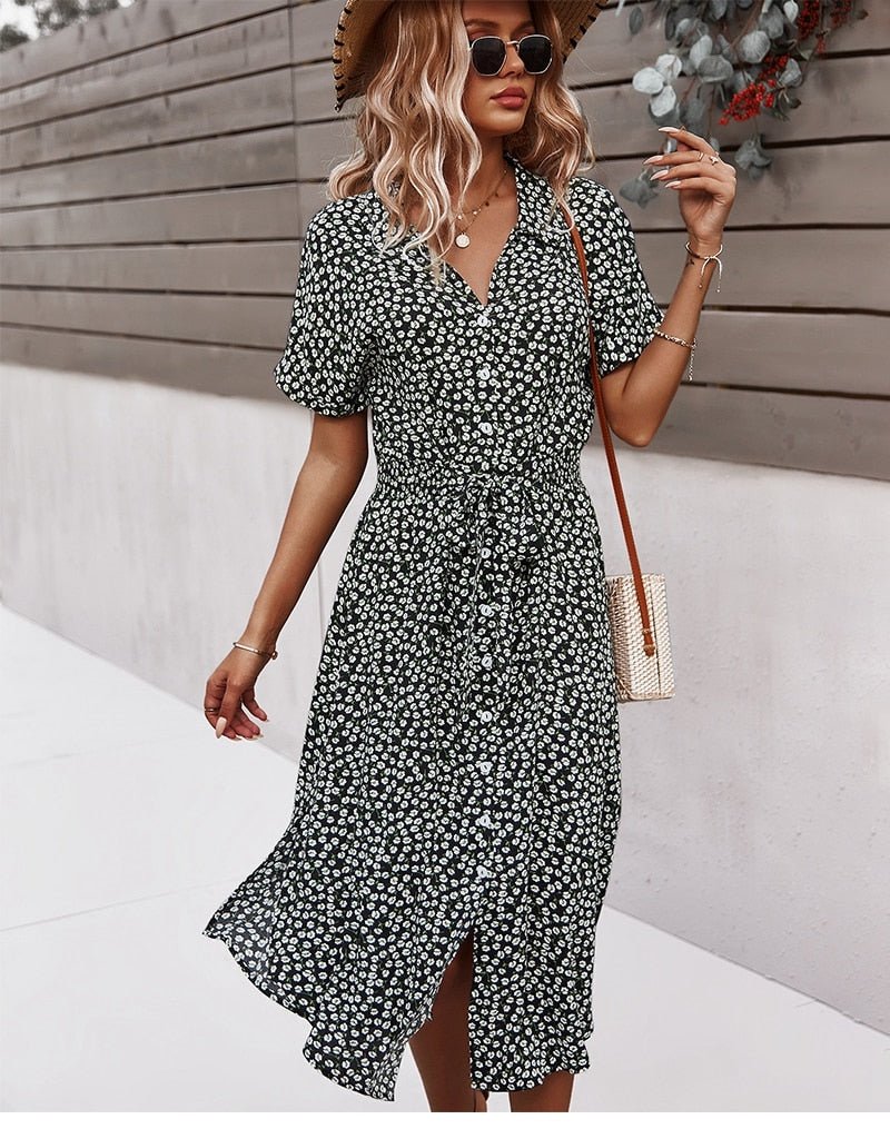 Robe Luretta fleurie et fluide, respirante, idéale pour un look estival léger et chic.